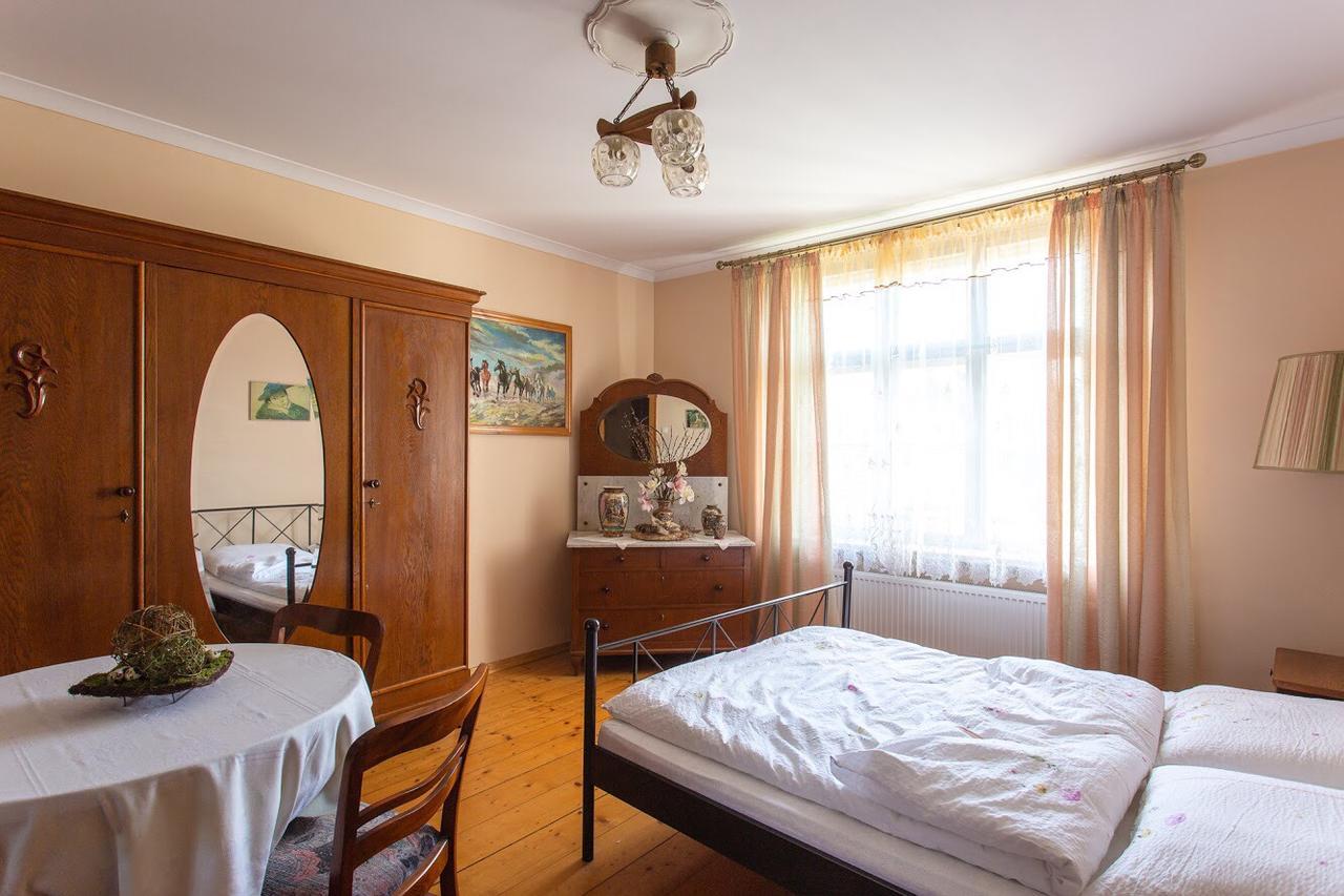 Dom Pod Rybia Skala Apartment Jelenia Góra Екстериор снимка