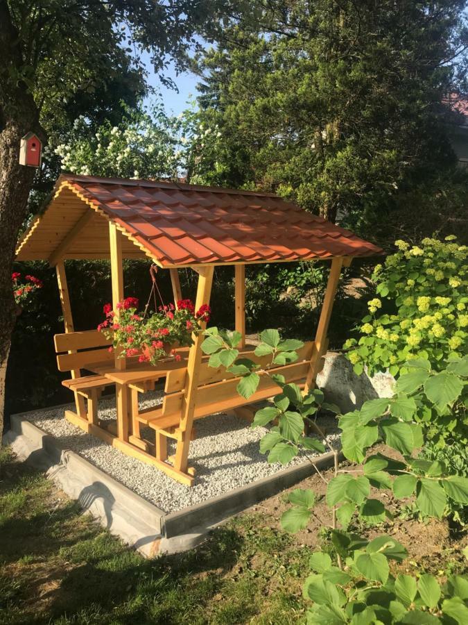 Dom Pod Rybia Skala Apartment Jelenia Góra Екстериор снимка